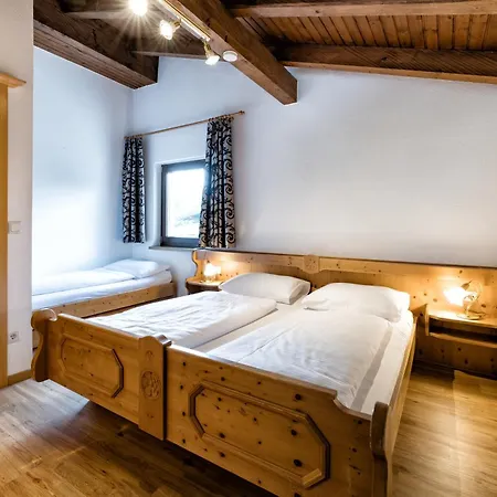 Appartementanlage Kerber Апарт-отель Зеефельд в Тироле