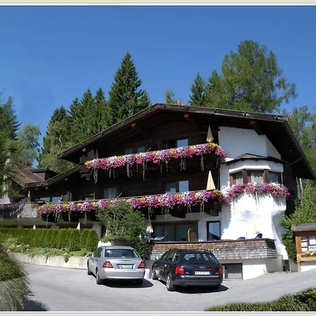 Aparthotel Appartementanlage Kerber 3*