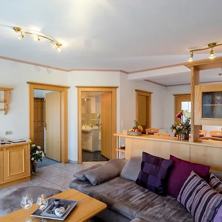 Aparthotel Appartementanlage Kerber Seefeld in Tirol